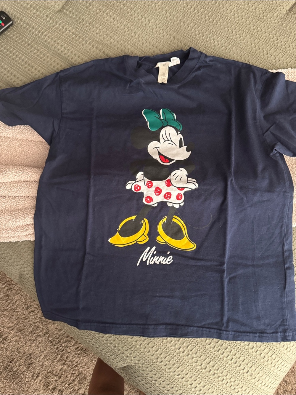 H&M Navy Minnie Mouse Graphic Tee with Yellow Shoes & Green Bow